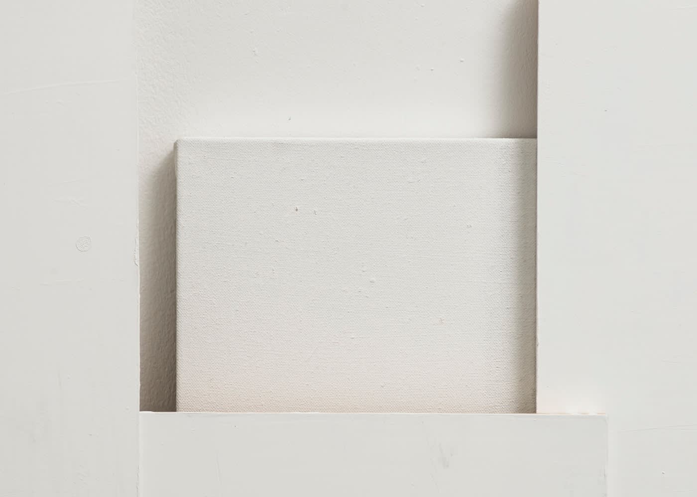 Fernanda Gomes, Untitled, 2017