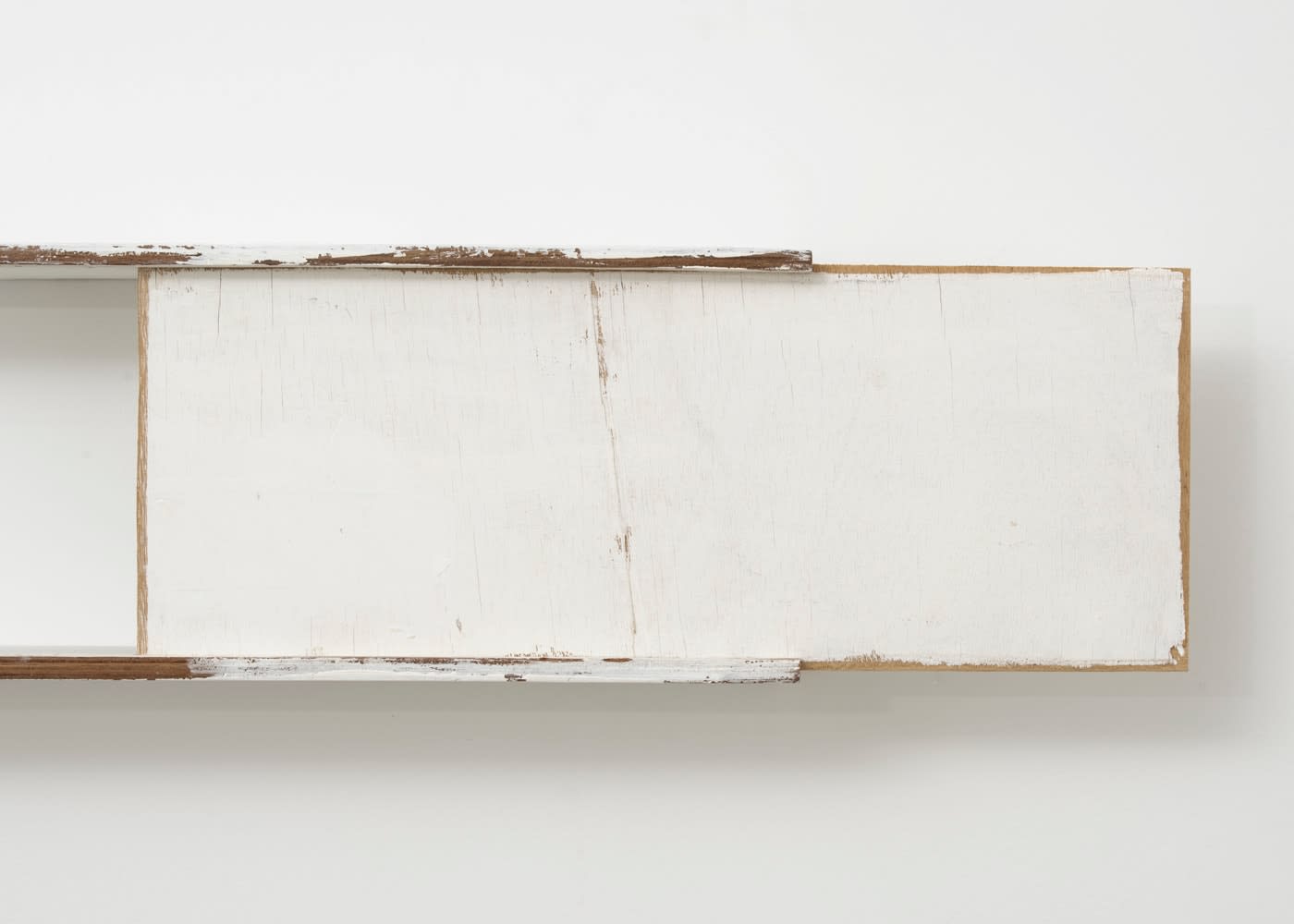 Fernanda Gomes, Untitled, 2018