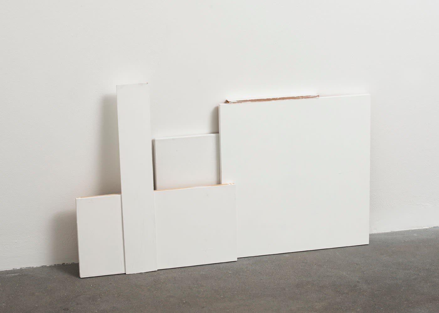 Fernanda Gomes, Untitled, 2017