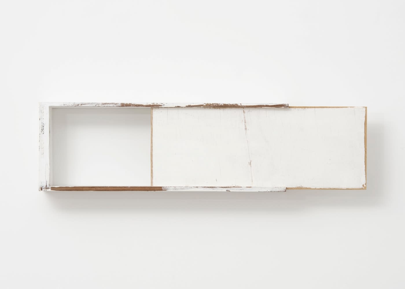 Fernanda Gomes, Untitled, 2018