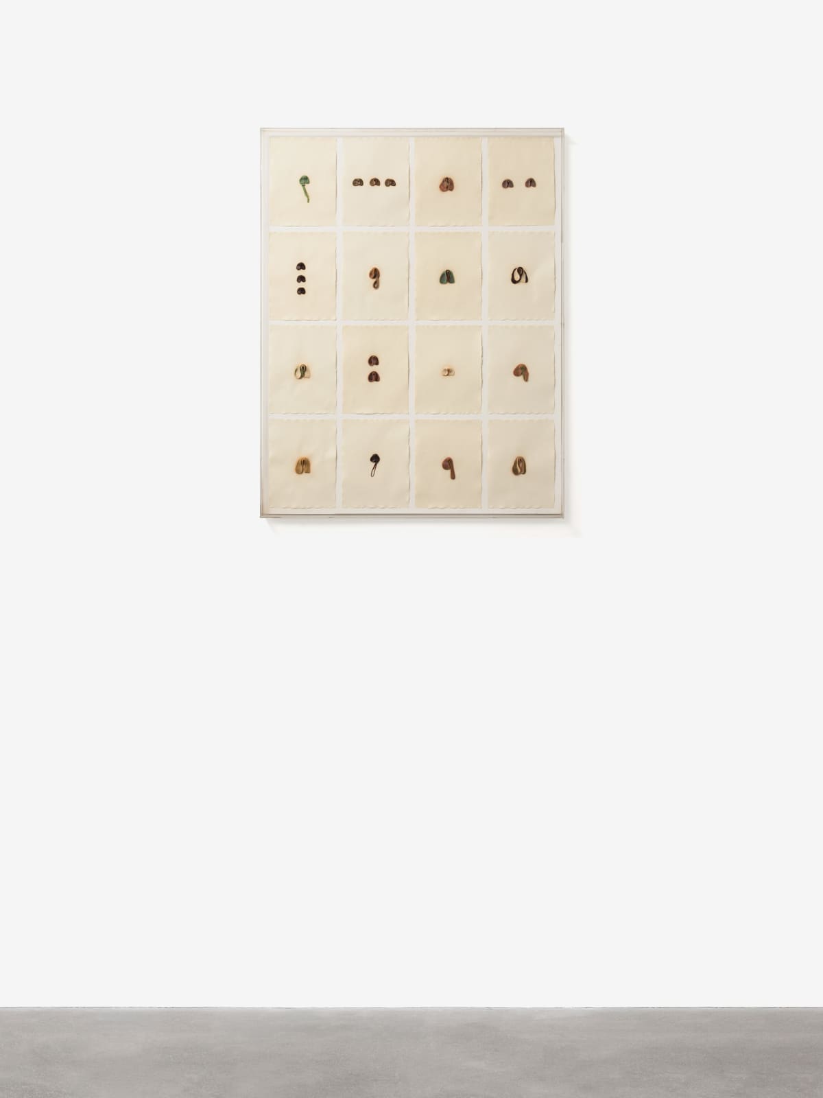 Hannah Wilke, S.O.S. Starification Object Series #4 (Mastication Box), 1975