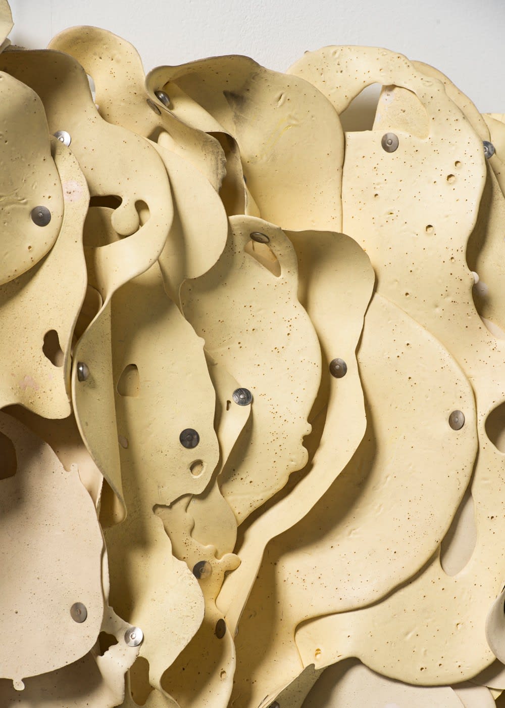 Hannah Wilke, Mellow Yellow, 1975