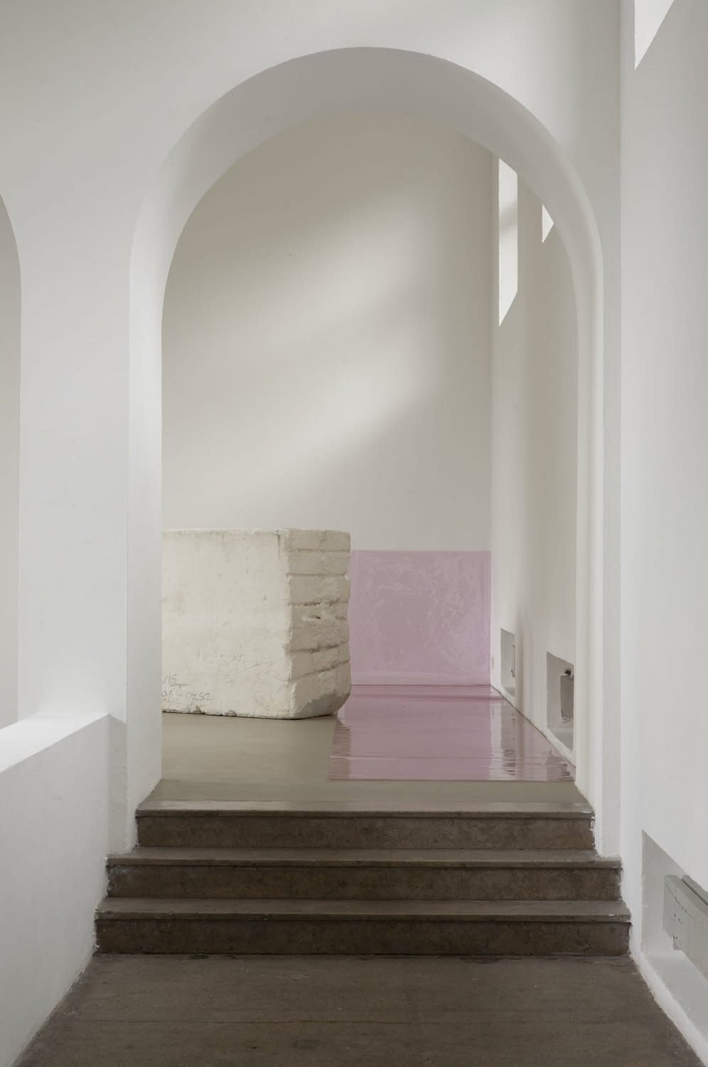 Ian Kiaer, Endnote, pink (yellow frieze), 2010