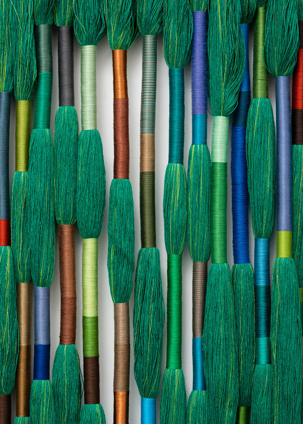 Sheila Hicks, Esmeralda (Emerald Forest), 2019