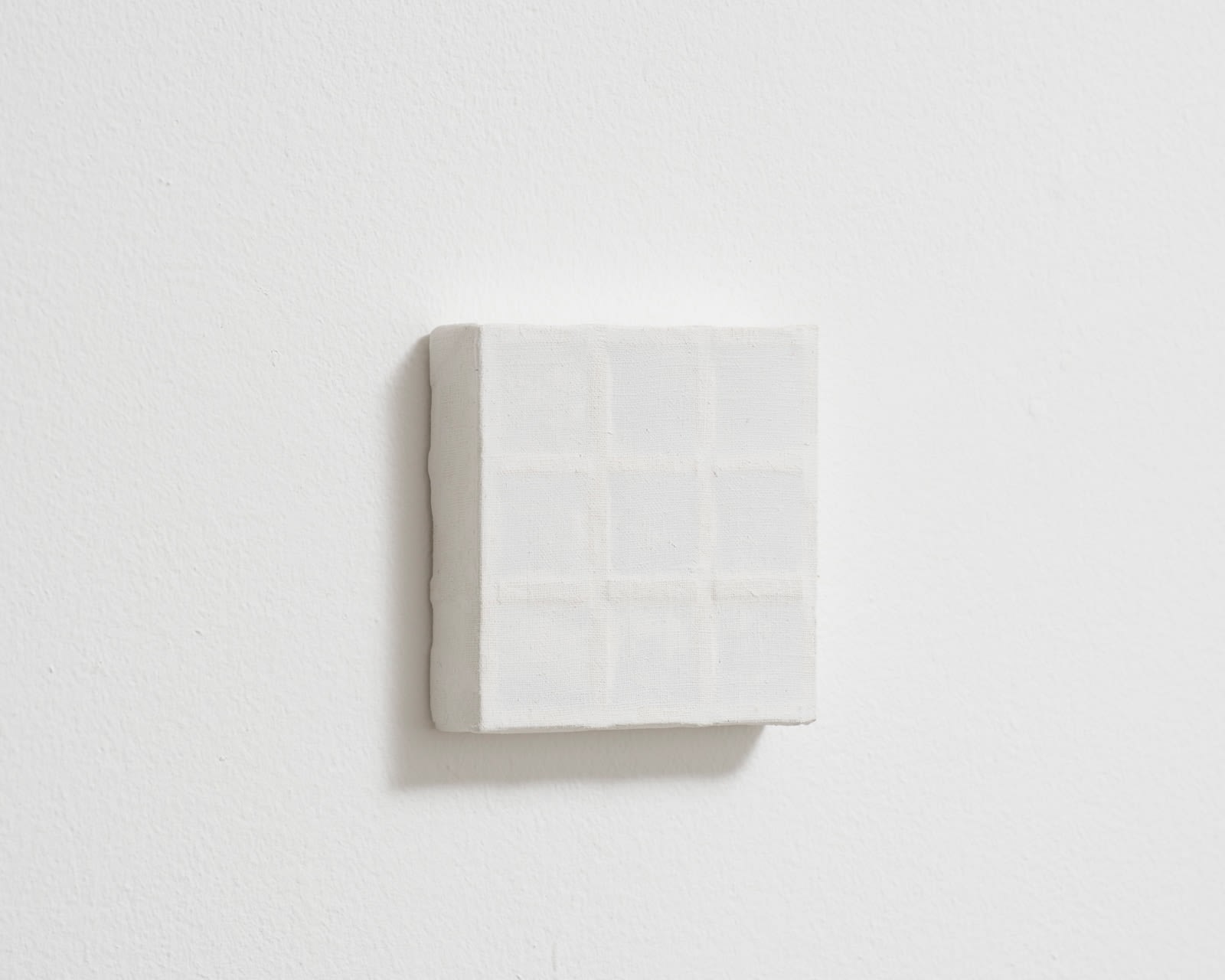 Fernanda Gomes, Untitled, 2017