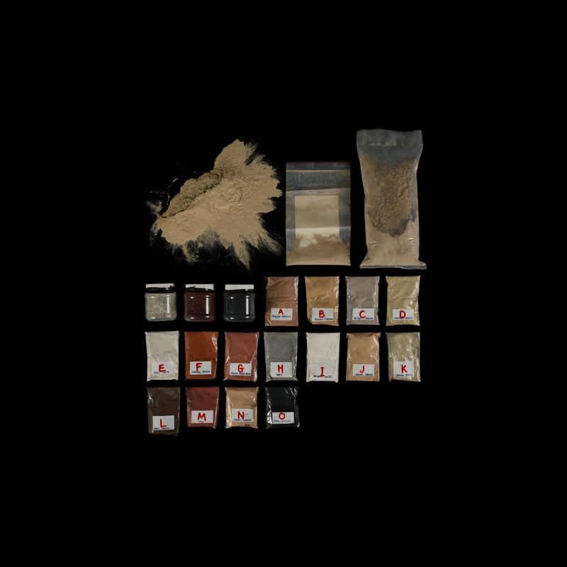 Taryn SIMON, Black Square XVIII, Dust from Canada, Mexico, Spain, South Africa and the United Kingdom, 2015