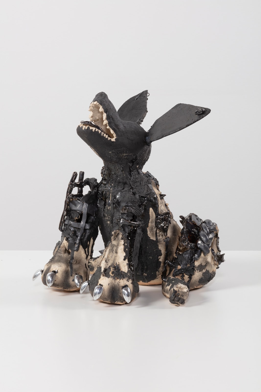 Karla Ekaterine Canseco, Rock that weeps desire. Perras sedientes, (perra sentada)/ rocas que lloran deseo. Perras sedientes (perra sentada), 2024