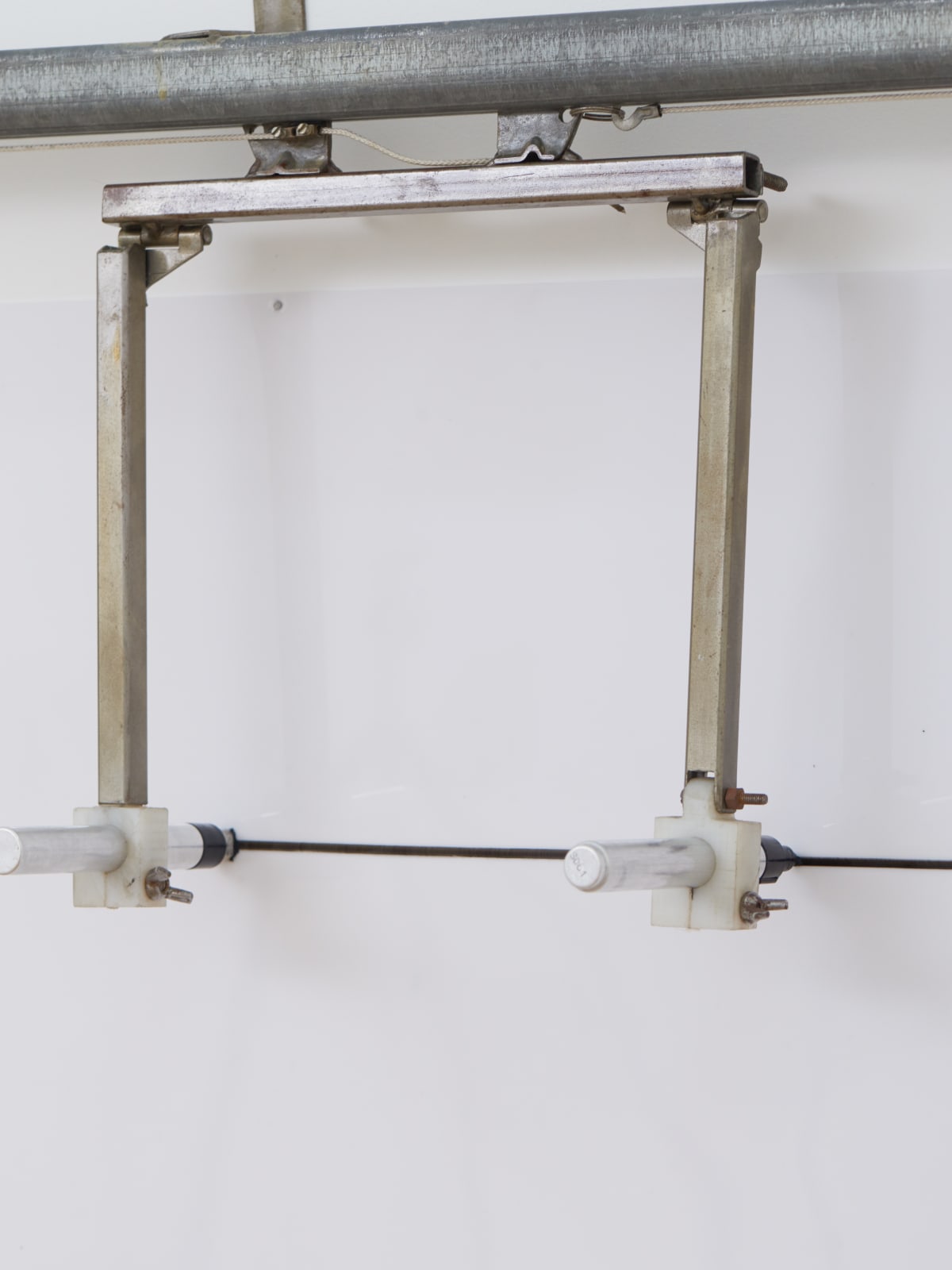 Angela Bulloch, On/off-Line Drawing Machine, 1991