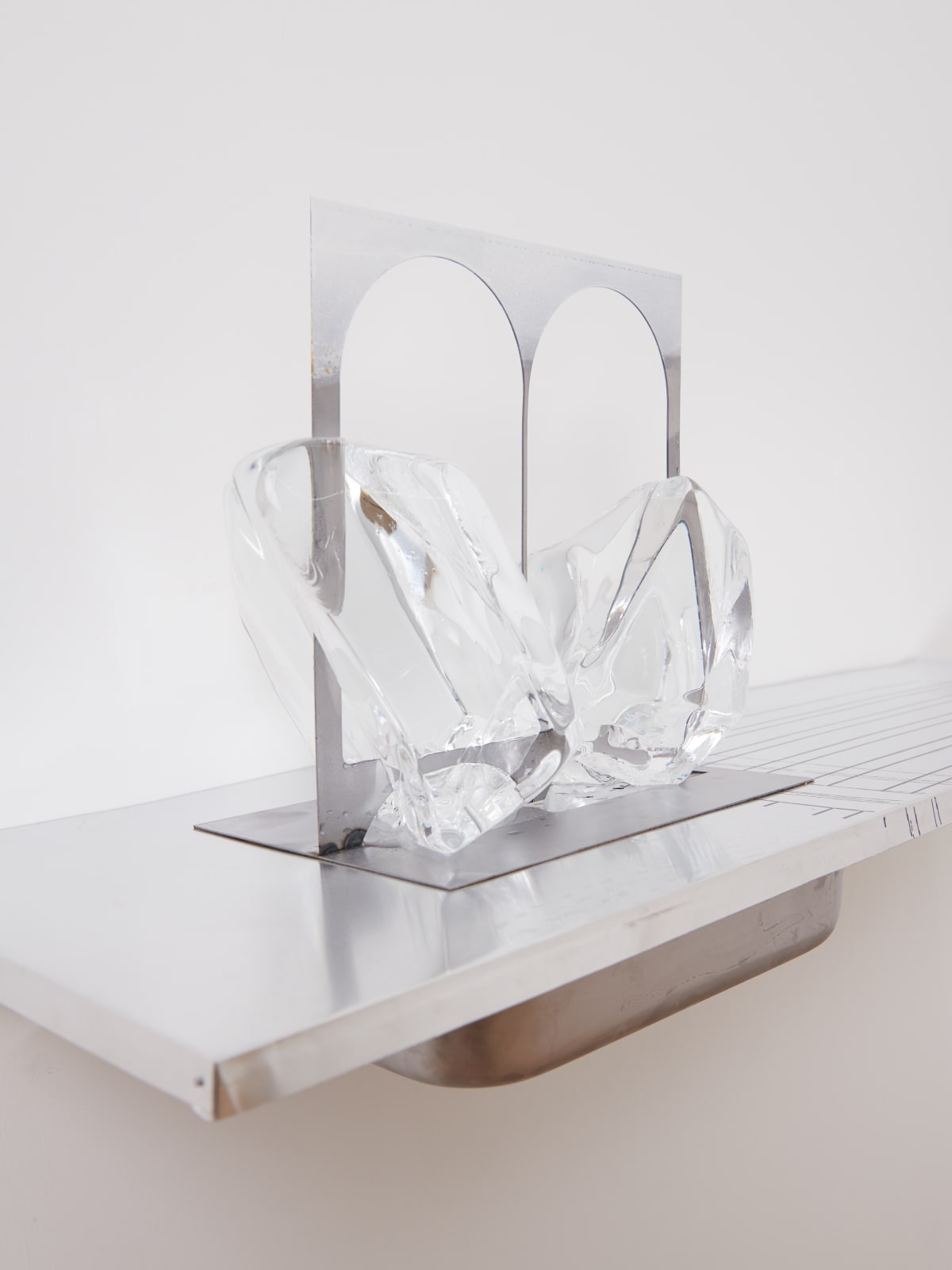 Jewyo Rhii, Day 3 Ice Sculpture, 2017