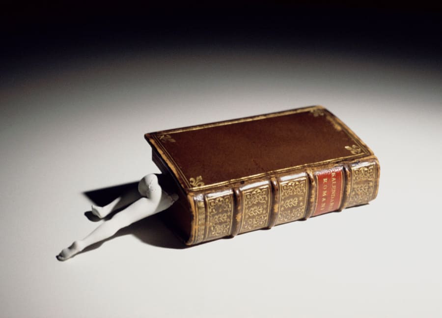 Laurie Simmons, Lying Book (Color), 1990