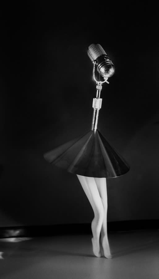 Laurie Simmons, Walking Microphone With Skirt, 1989/2014
