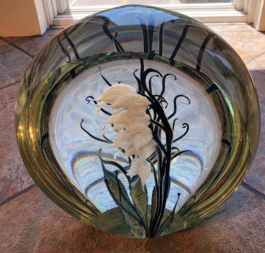 Tim Lotton, White Bleeding Heart Faceted Sculpture