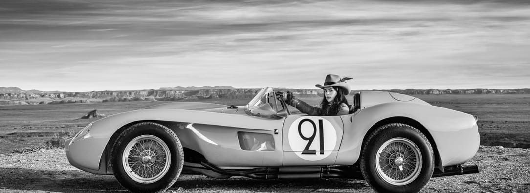 David Yarrow, The Girl with the Feathered Hat (B&W)