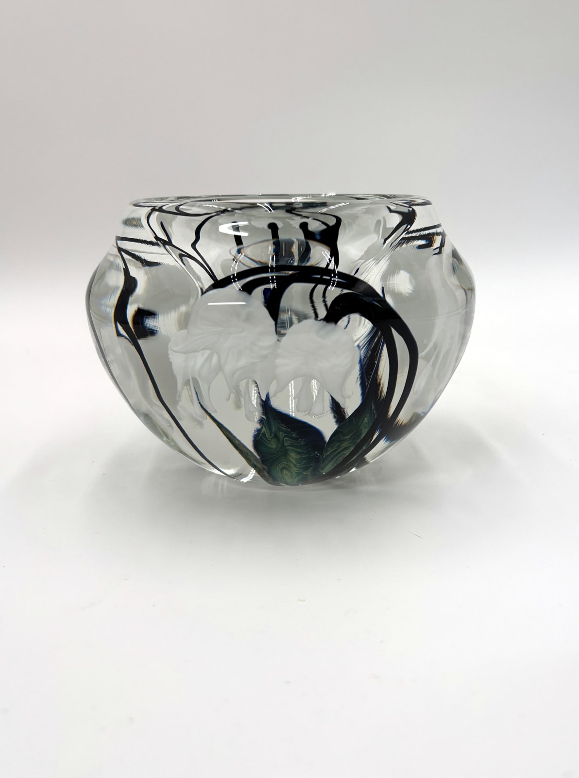 Tim Lotton, White Bleeding Heart Bowl