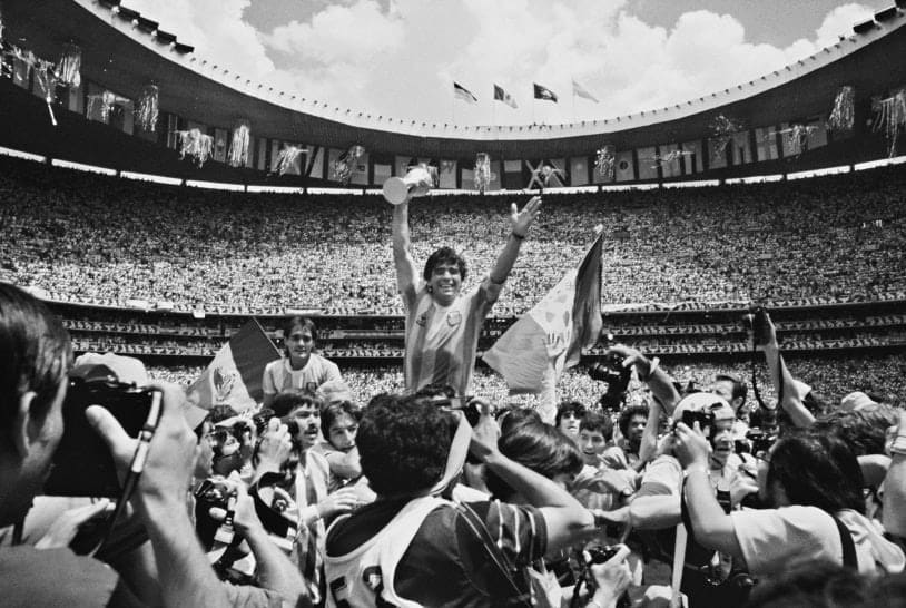 David Yarrow, Maradona (B&W)