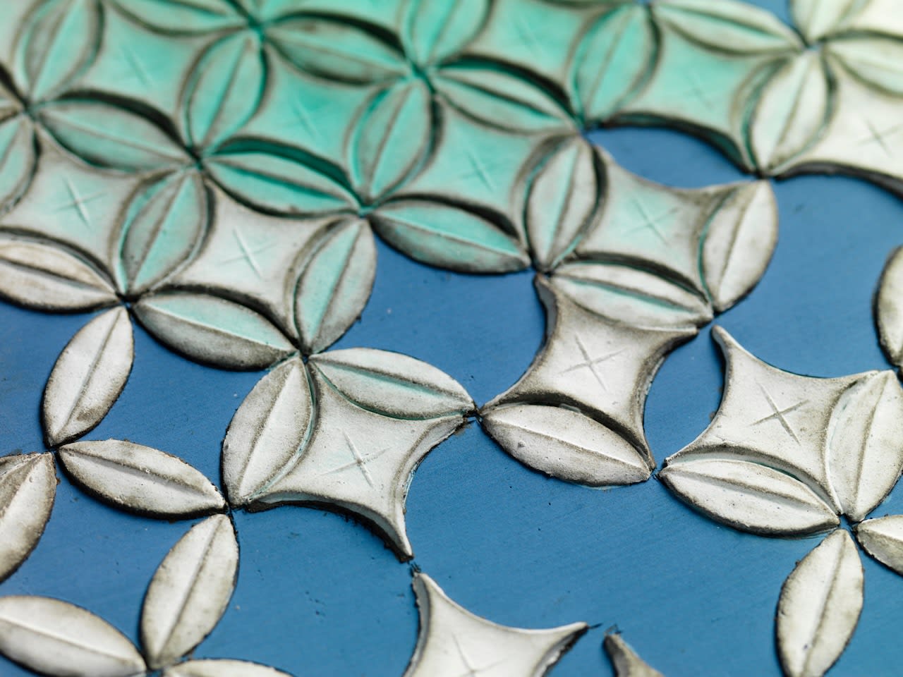 Priest clay inscribe