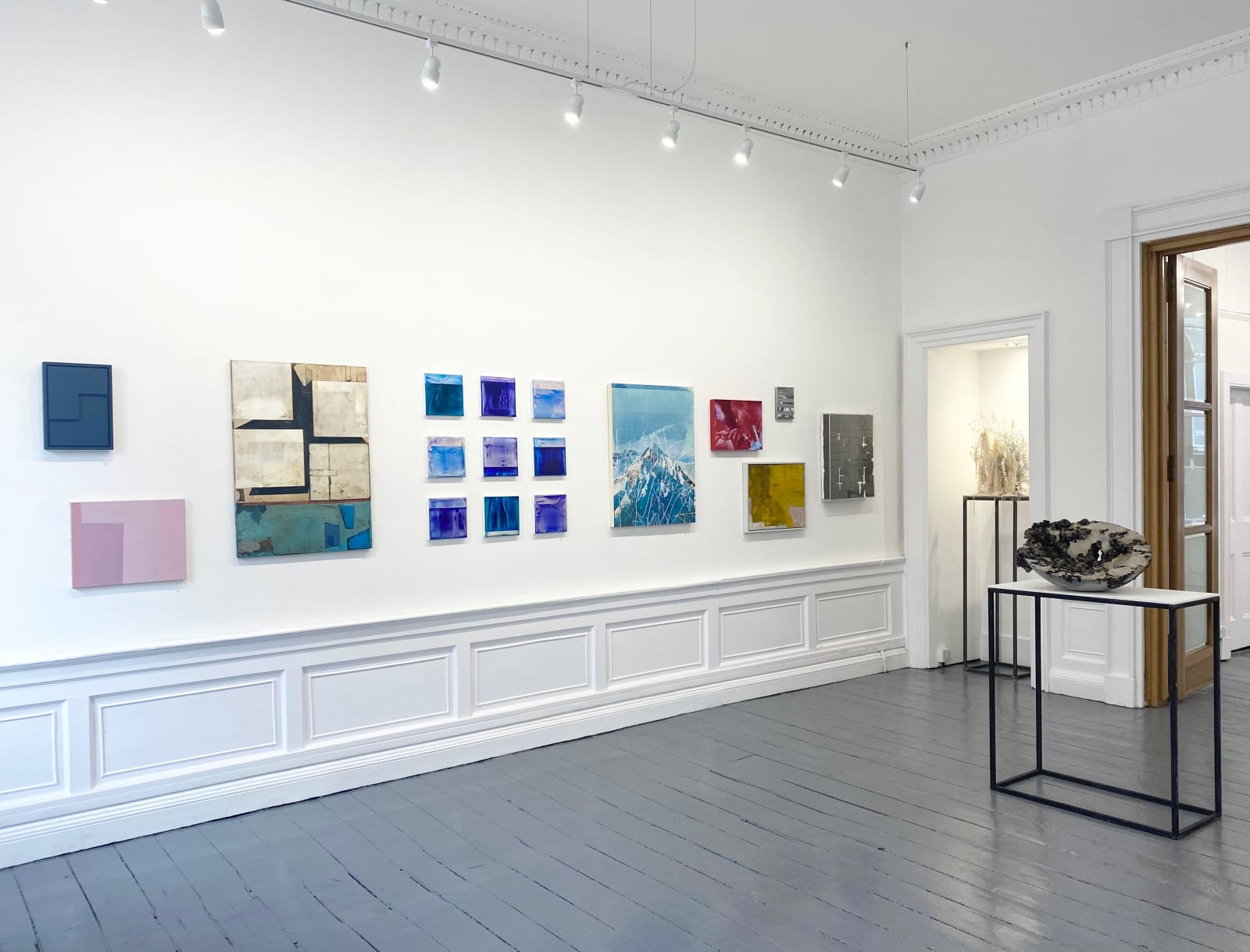 Jon Thomas And Gallery