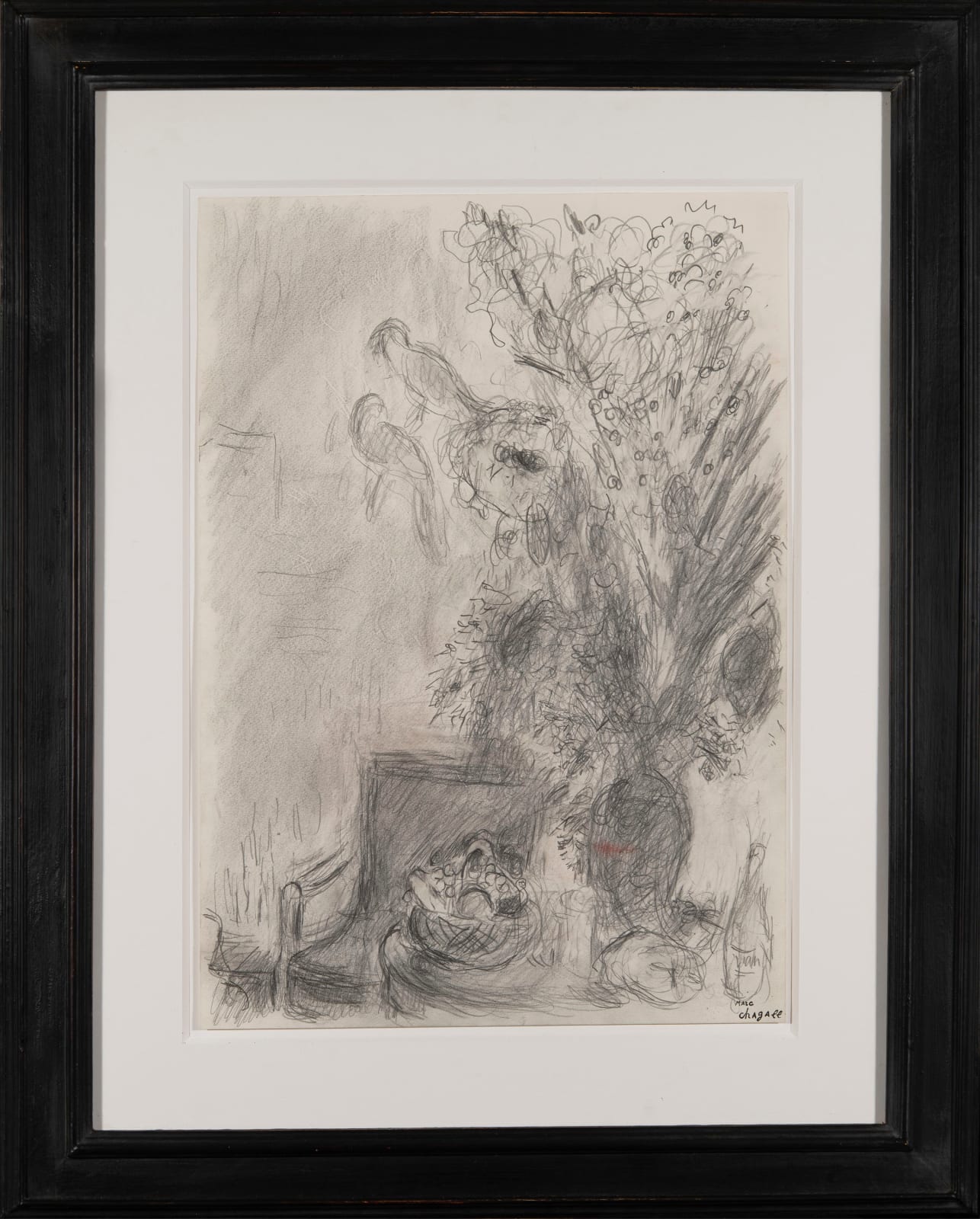 Marc Chagall, lnterieur avec grand bouquet et deux perruches, c.1978-80