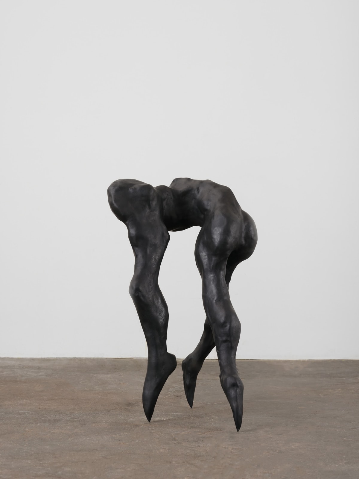 Sally von Rosen, Posture (Three Legs) carbon black, 2025