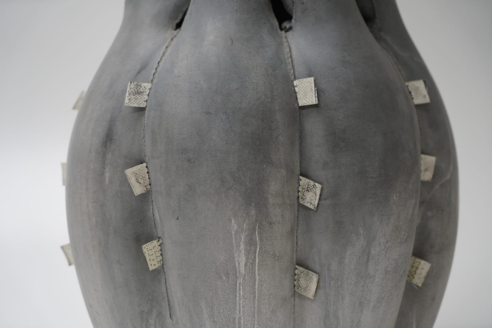 Klaus Weber, Untitled (Grey Spring), 2018/2019