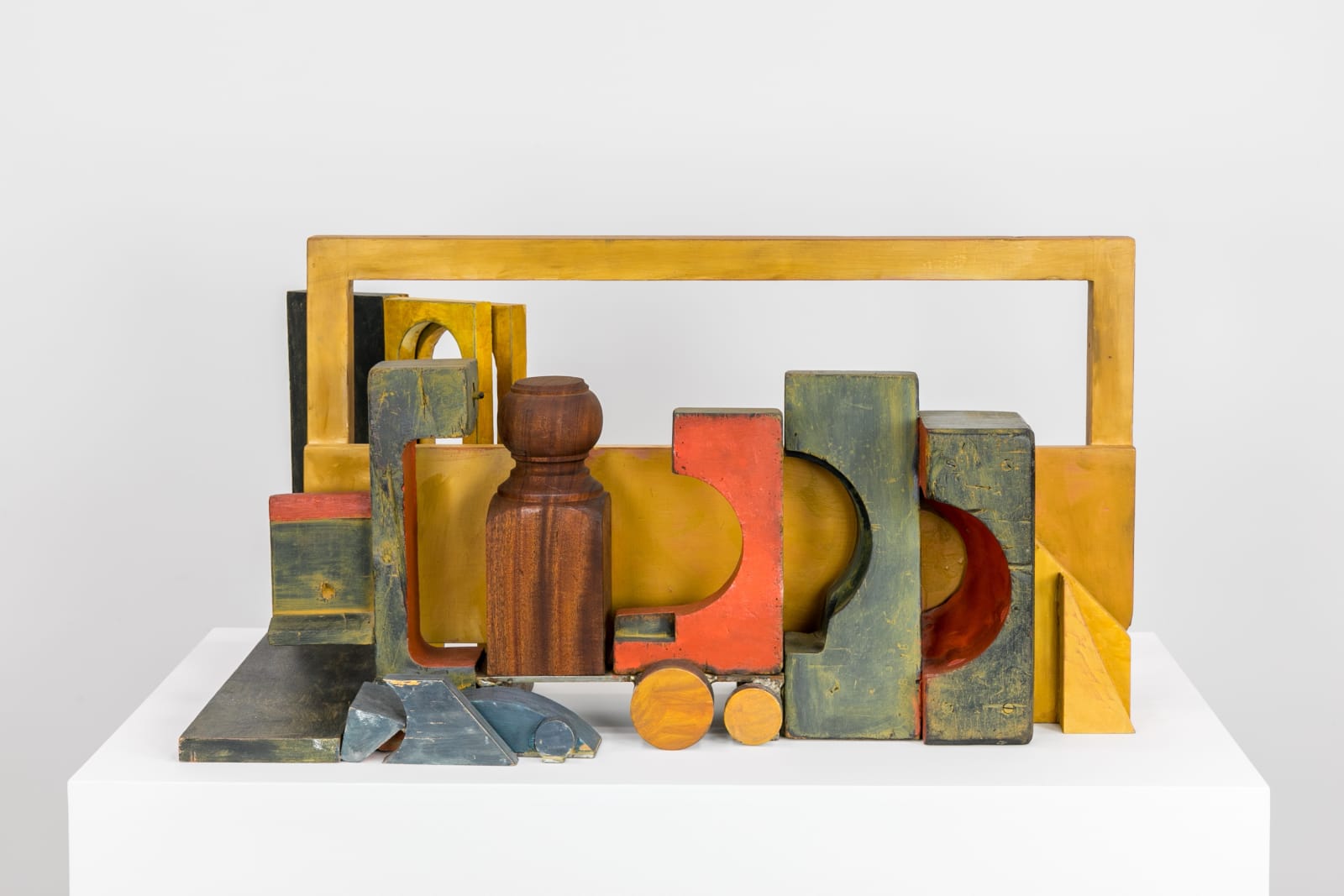 Anthony Caro, Arena Piece - Procession, 1995-96