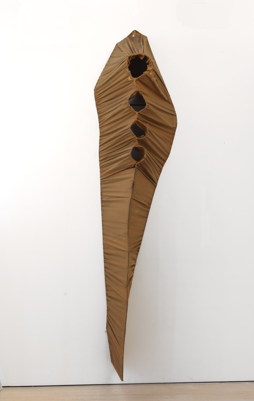 Katsuhiro Yamaguchi, Cloth Sculpture, 1962