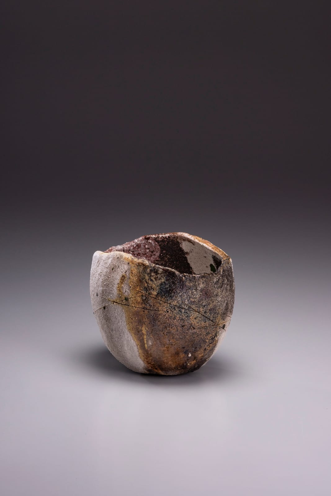 Raku Kichizaemon XV Jikinyū, Geki (things that quietly isolate themselves), 2024