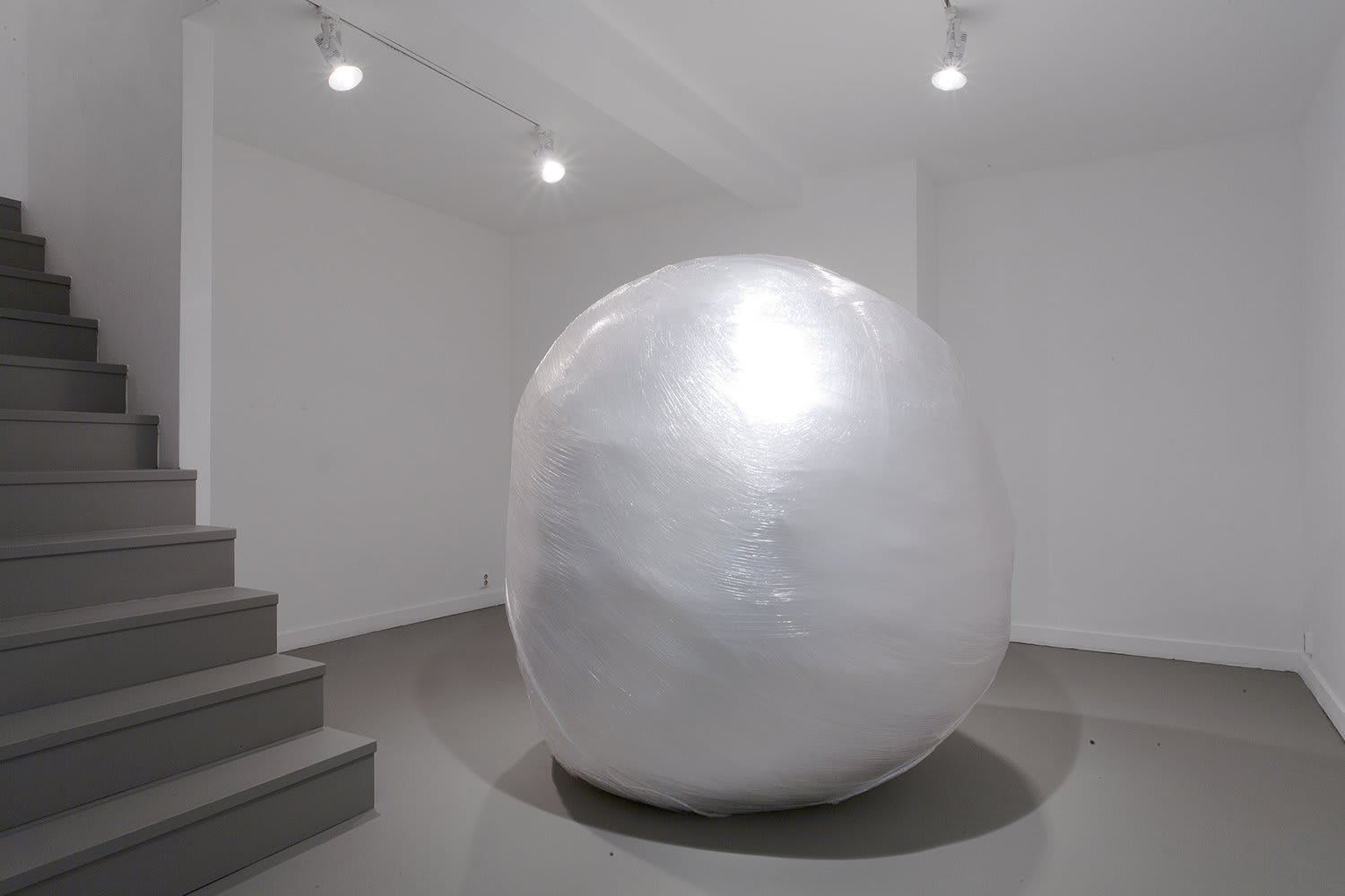 Wilfredo Prieto, The more you add, the less you see, 2011