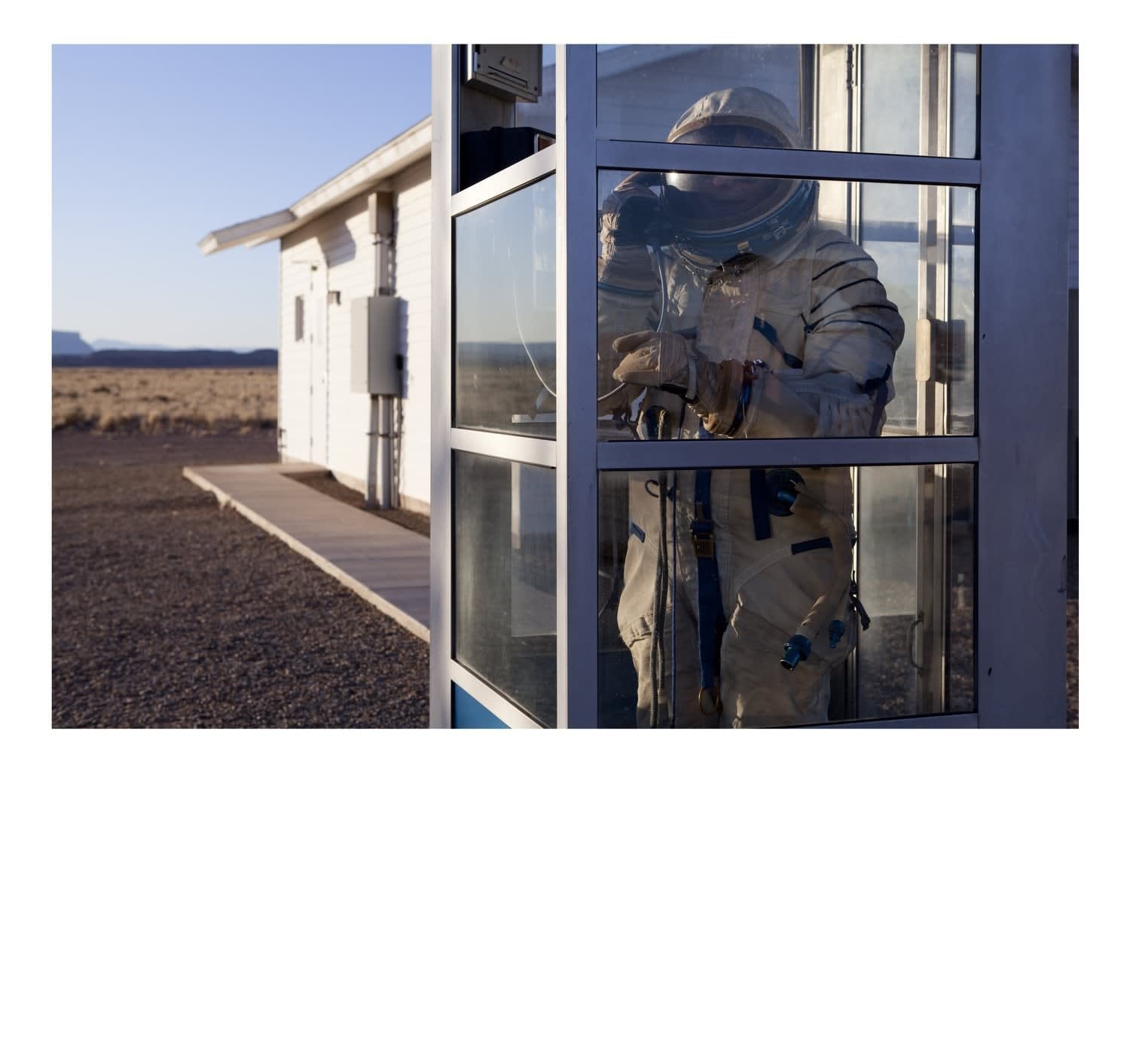Alicia Framis, DAILY FUTURE, 2011