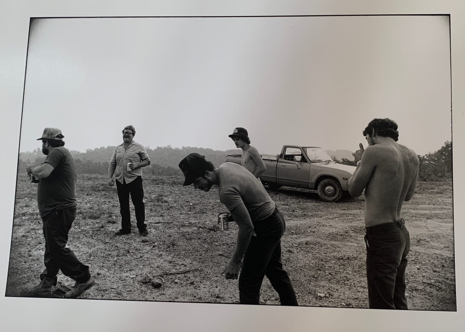 Bertien van Manen, Partying on coal stripmine, Cumberland Kentucky, 1987