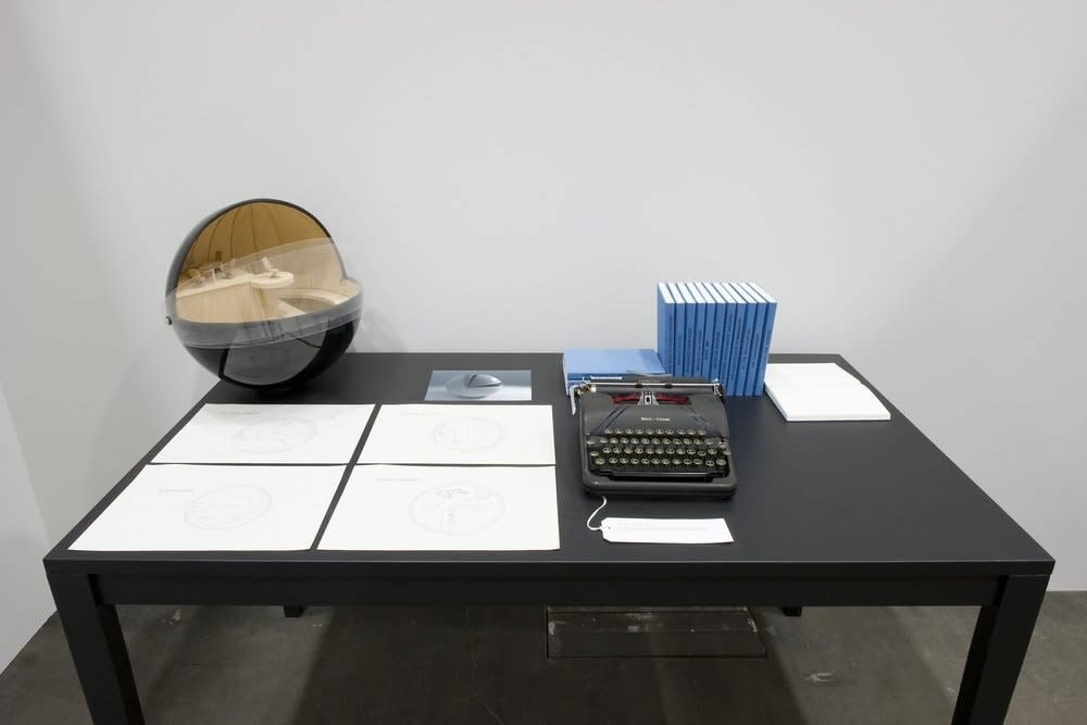 Alicia Framis, The house of the writer, 2009