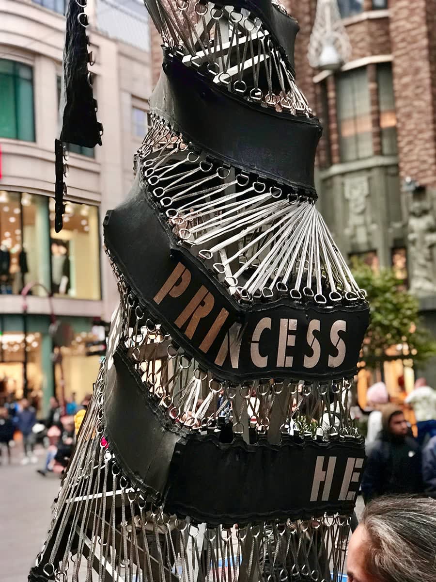 Lara Schnitger, This princess saves herself, 2021