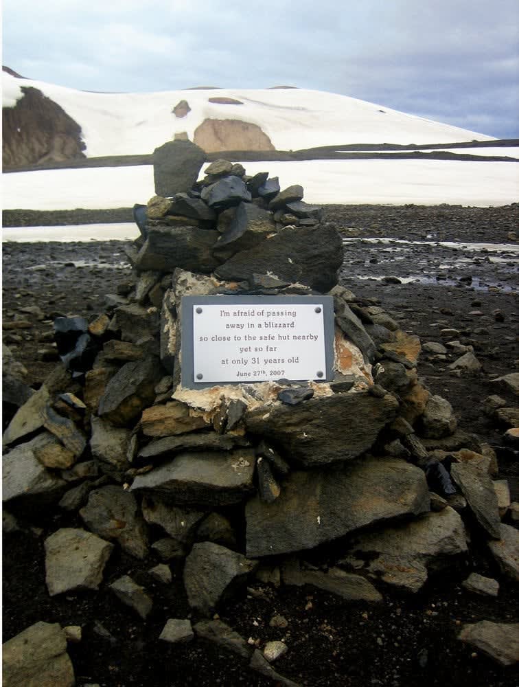 Sharon Houkema, Monument for a Moment, 2008