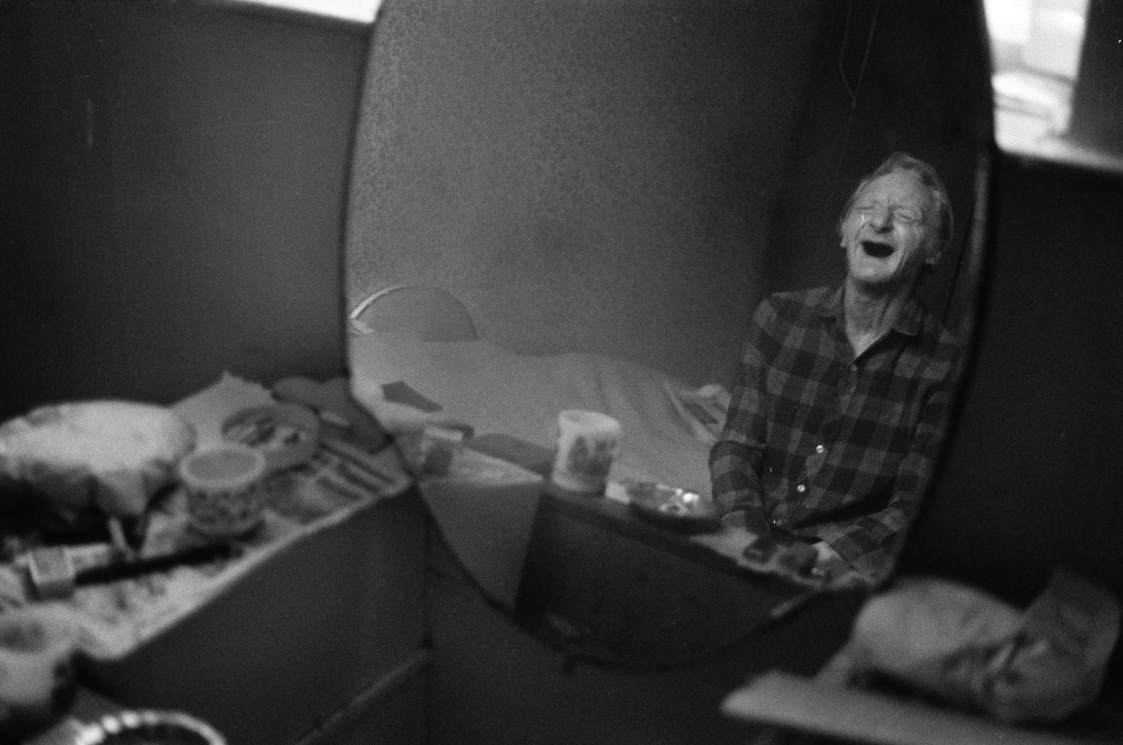Richard Billingham, Ray in Mirror, 1990