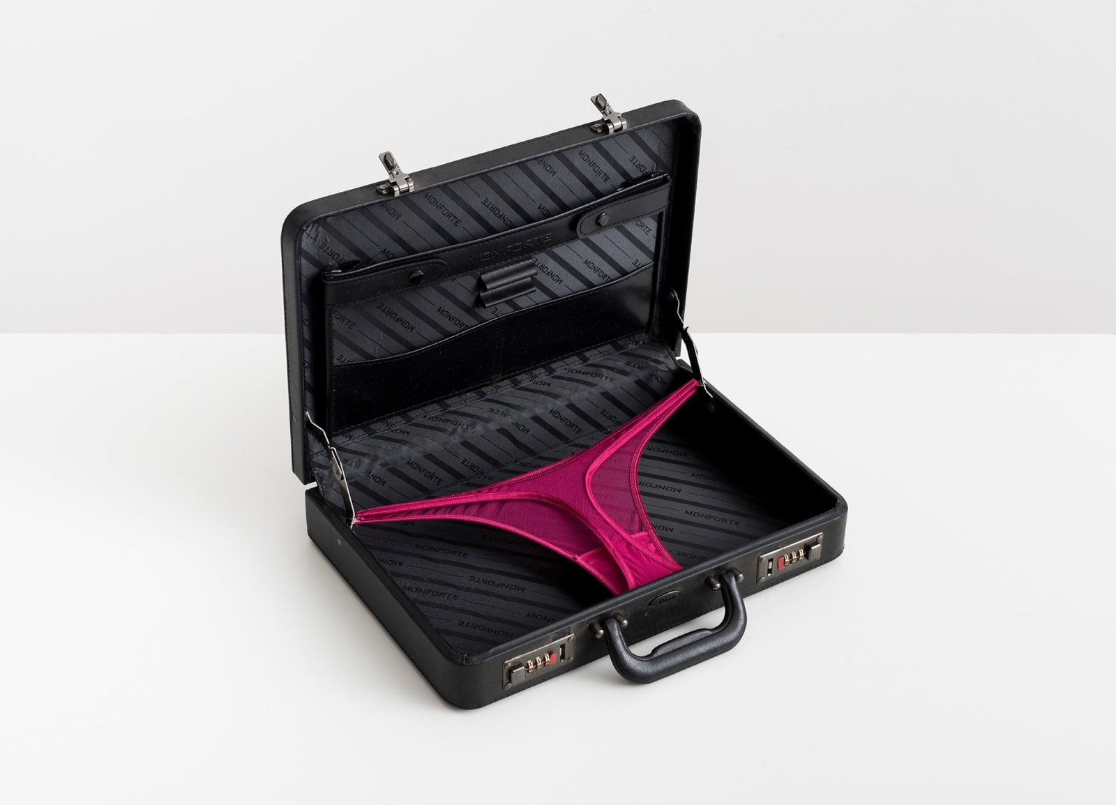 Amelia Toledo, O sonho do executivo [The Executive’s Dream], 1971-2005