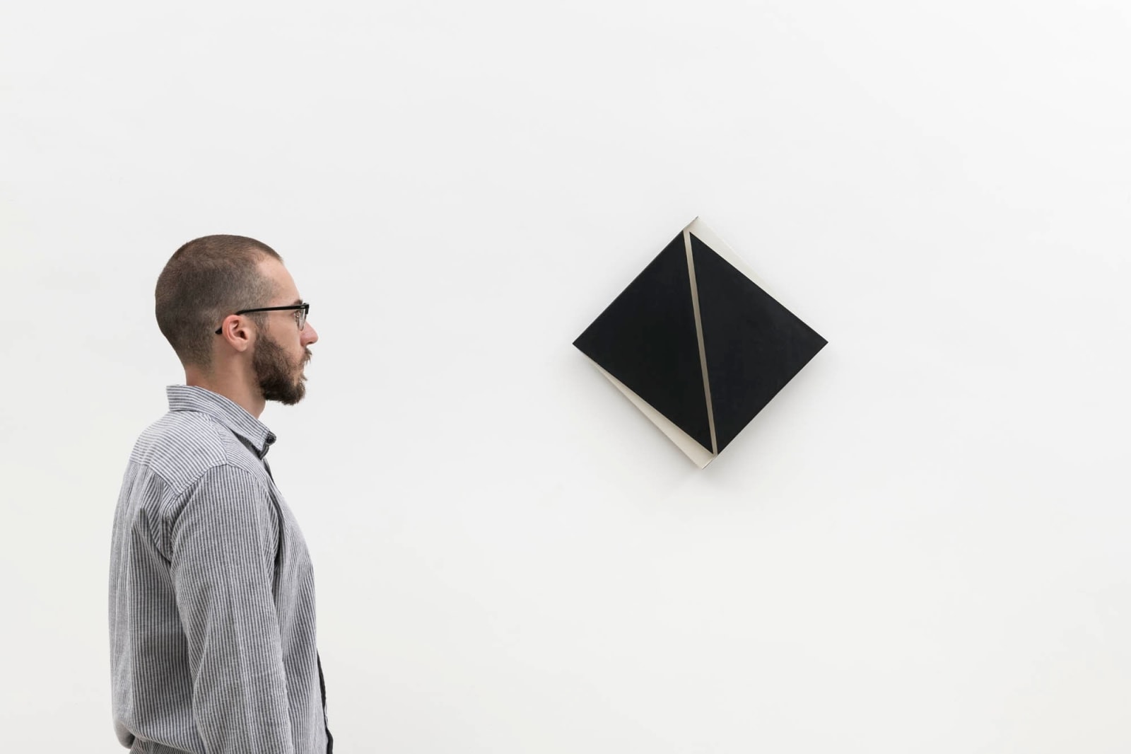 Lygia Clark, Casulo / Cocoon, 1959