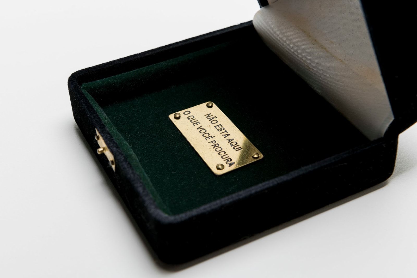 Cildo Meireles, Resposta [Answer], 1970/1996