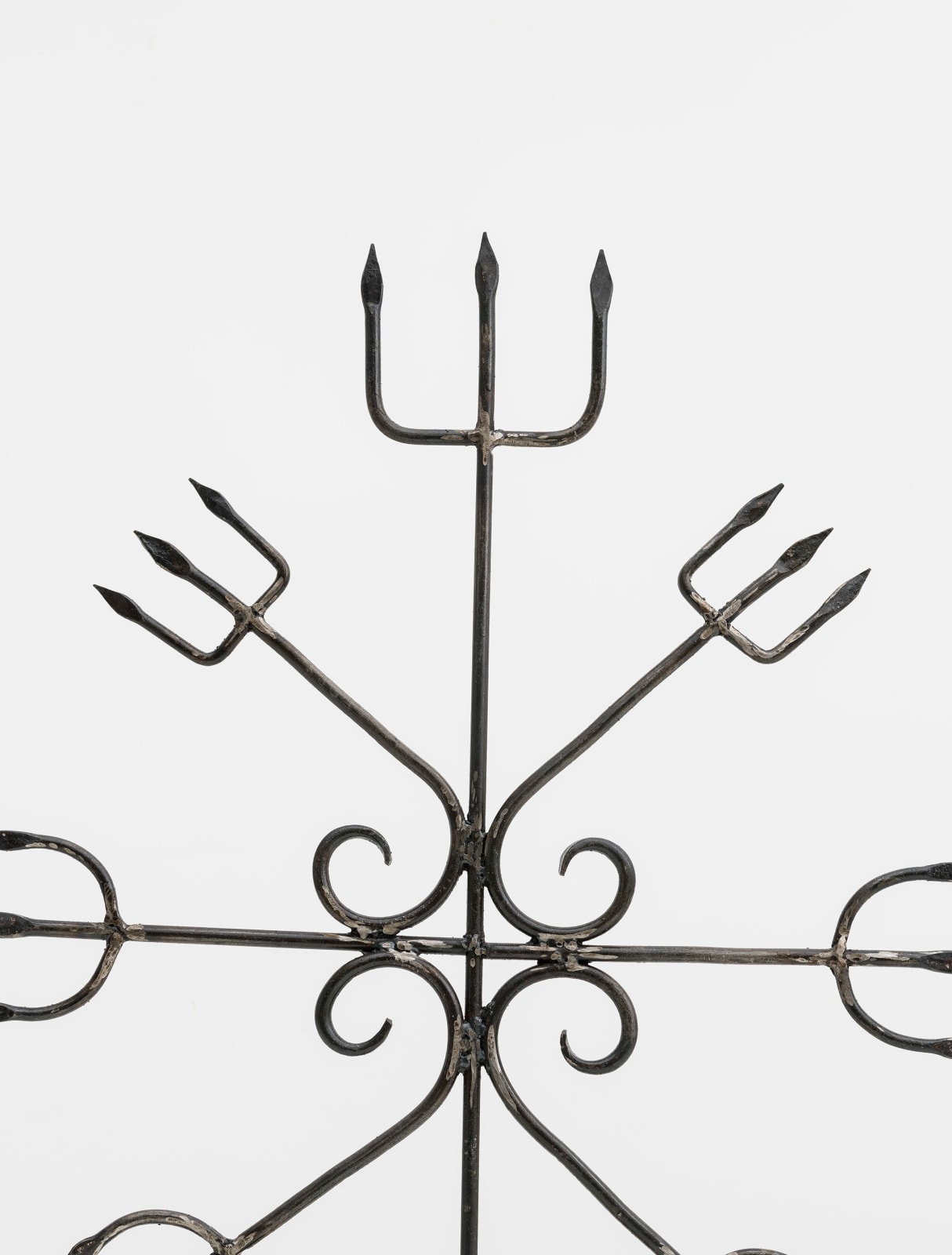 José Adário dos Santos, Ferramenta de Exu (Mensageiro de Oxum) [Tool of Eshu (Messenger of Oshun)], 2024