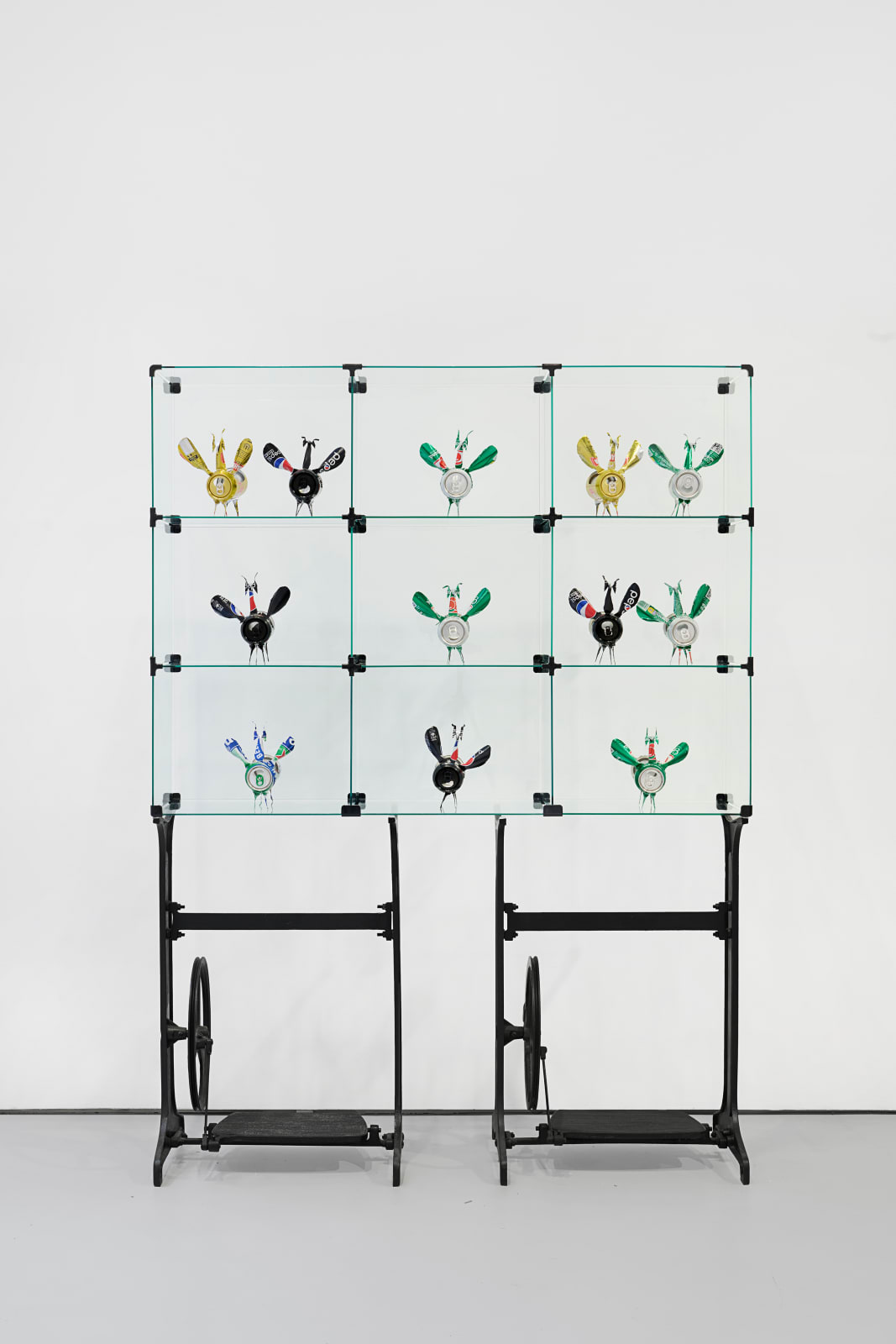 Marepe, Parede de Vidro [Glass wall], 2023