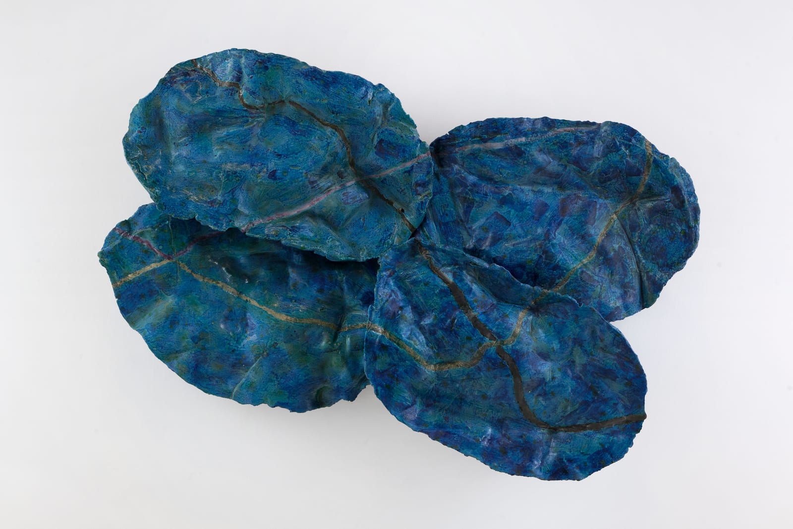 Liz Larner, Different shade of green, 2025