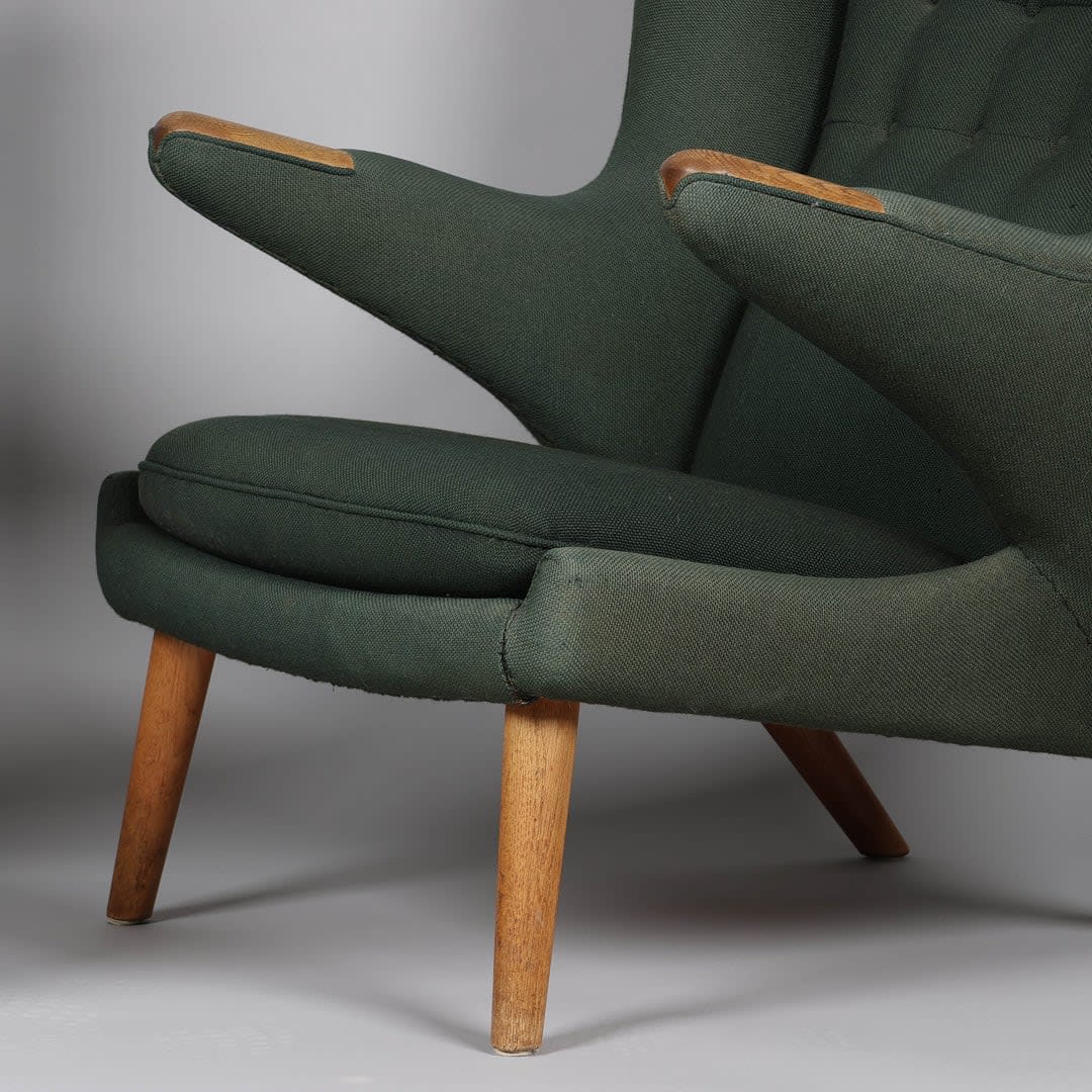 Hans Wegner, A pair pf Papa bear model AP-19 armchairs, 1950's