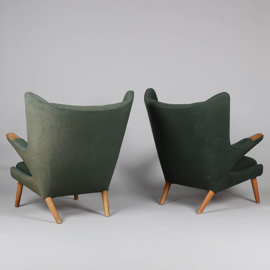 Hans Wegner, A pair pf Papa bear model AP-19 armchairs, 1950's