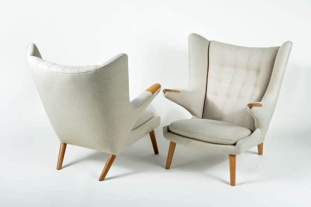Hans Wegner, A pair pf Papa bear model AP-19 armchairs, 1950's