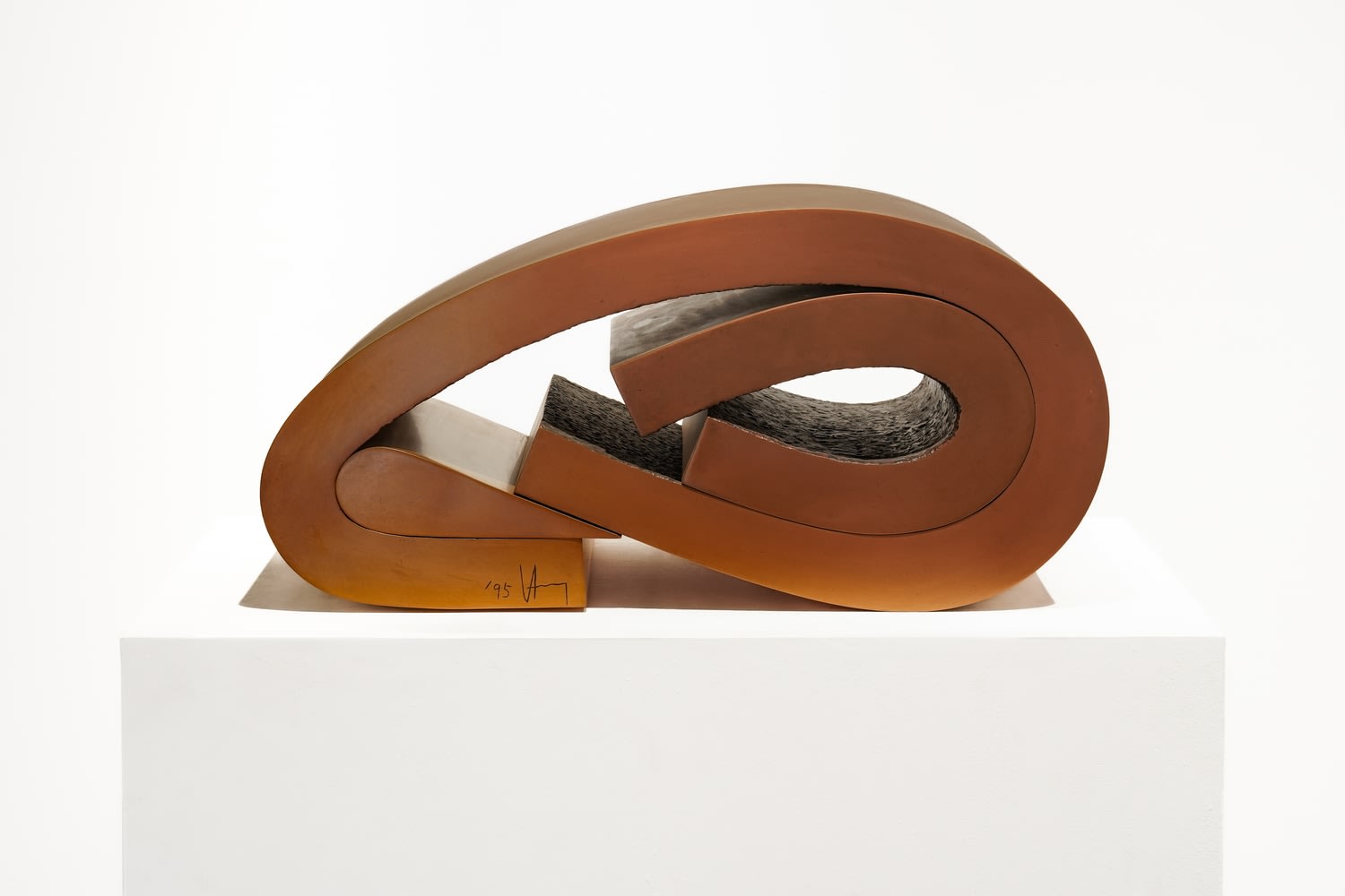 UM Tai-Jung, Land-Peak-1 대지-봉우리-1, 1995