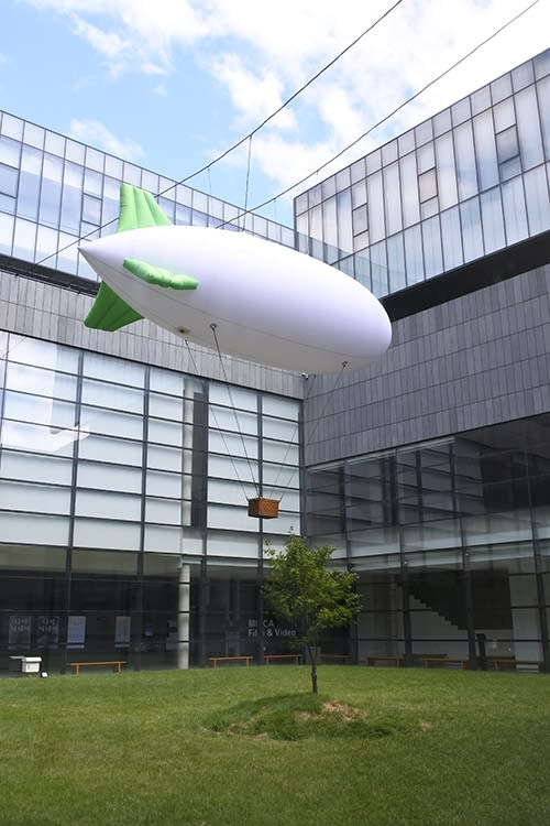 KIM Soun-Gui, Balloon / Airship, 2019