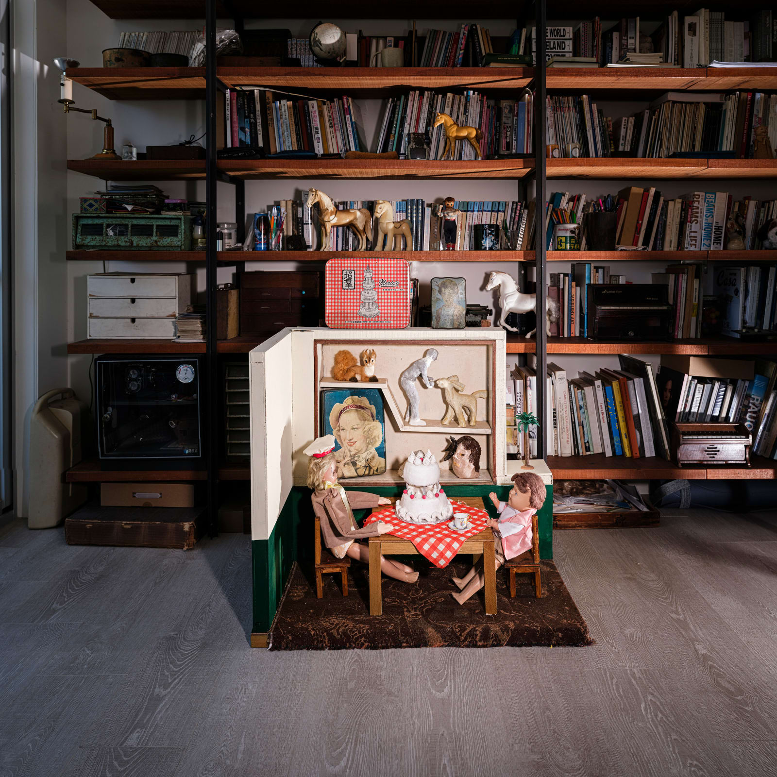 SHIH Yung Chun, Living Room Toy Set 거실 토이 세트 客廳玩具組, 2025