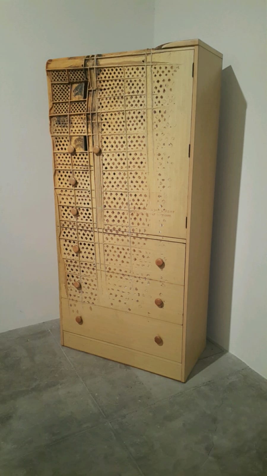 Aono FUMIAKI, Mending, Substitution, Consolidation, Amalgamation, "the Irrawaddy" , 2009