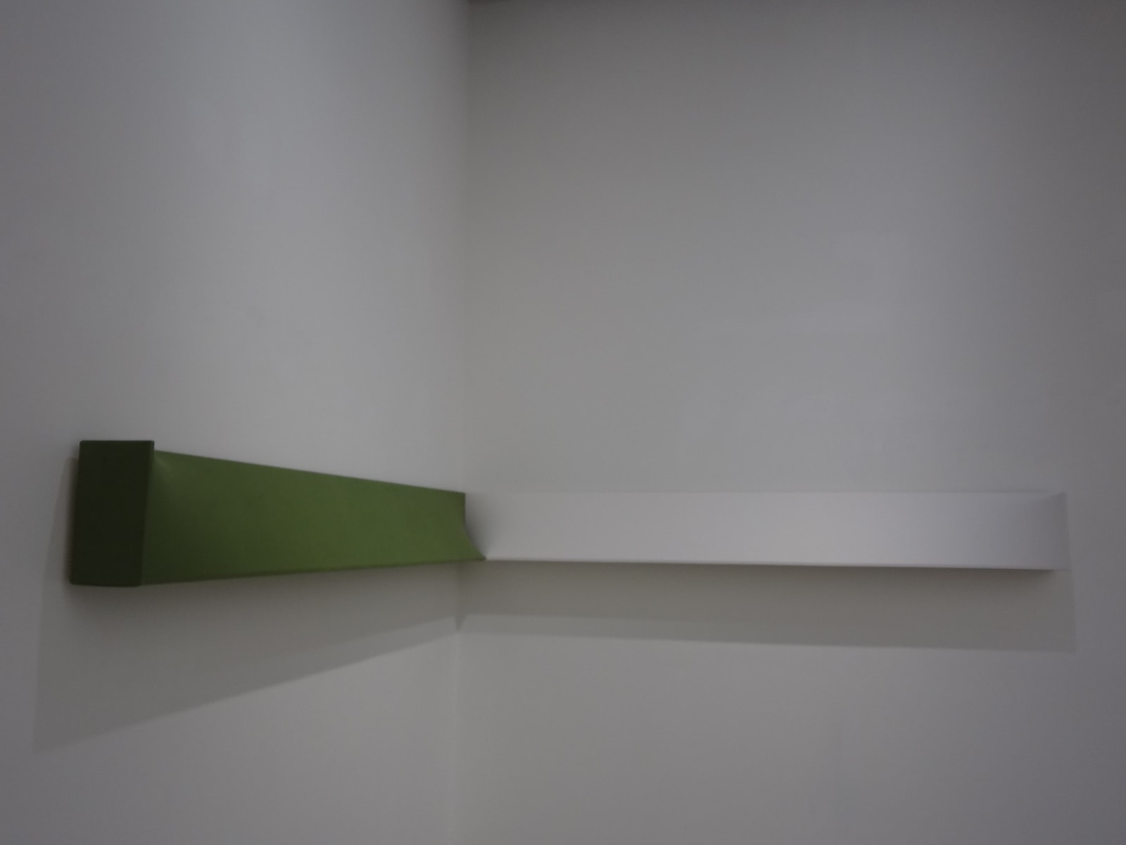 Nobuko Watanabe , corner piece- dark olive green and white, 2016