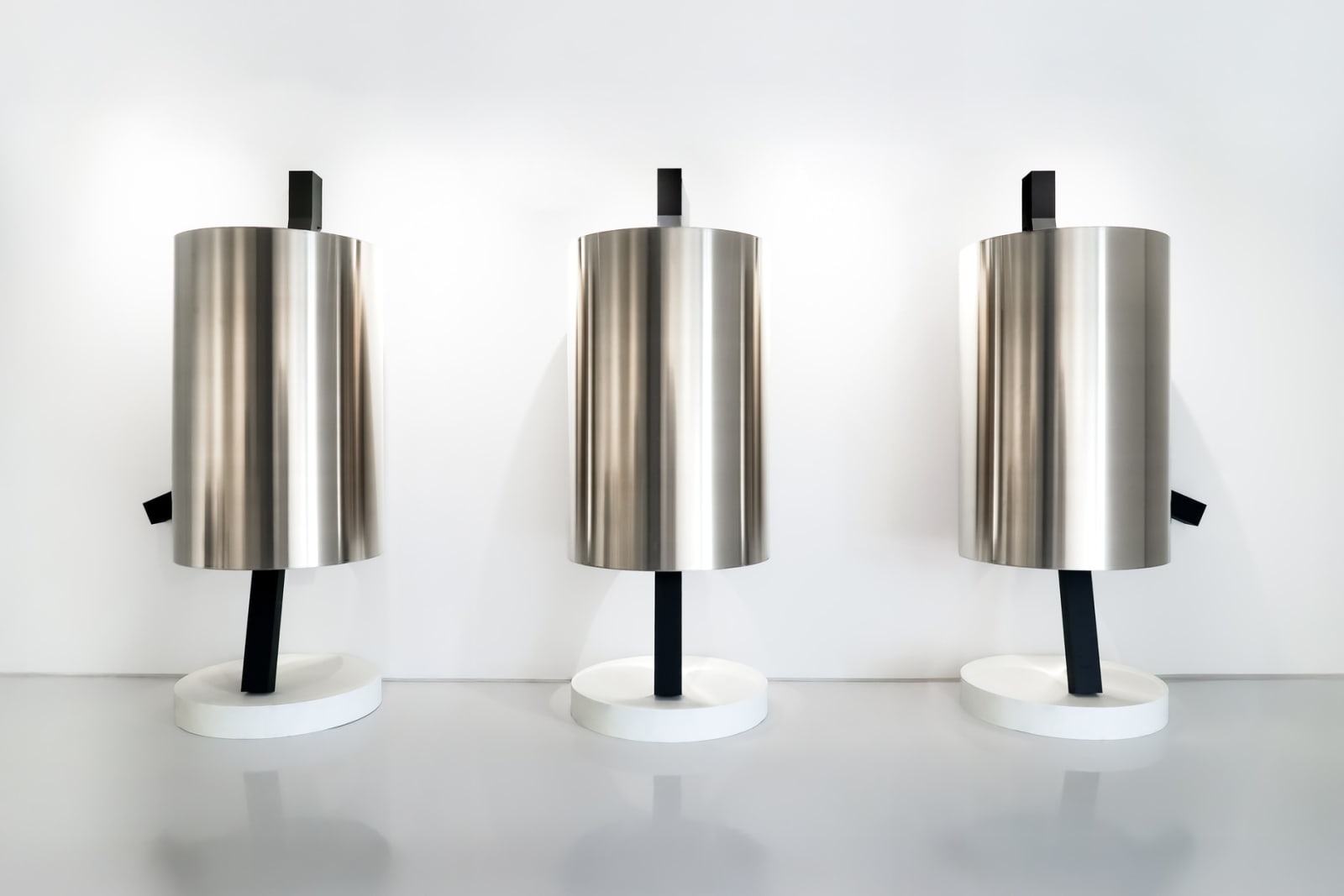 UM Tai-Jung, The Stranger's Sanctuary – Silver Veil Appearance I, Appearance II, Appearance III 낯선자의 은신처-은빛 베일 출현 I, 출현 II, 출현 III, 2025