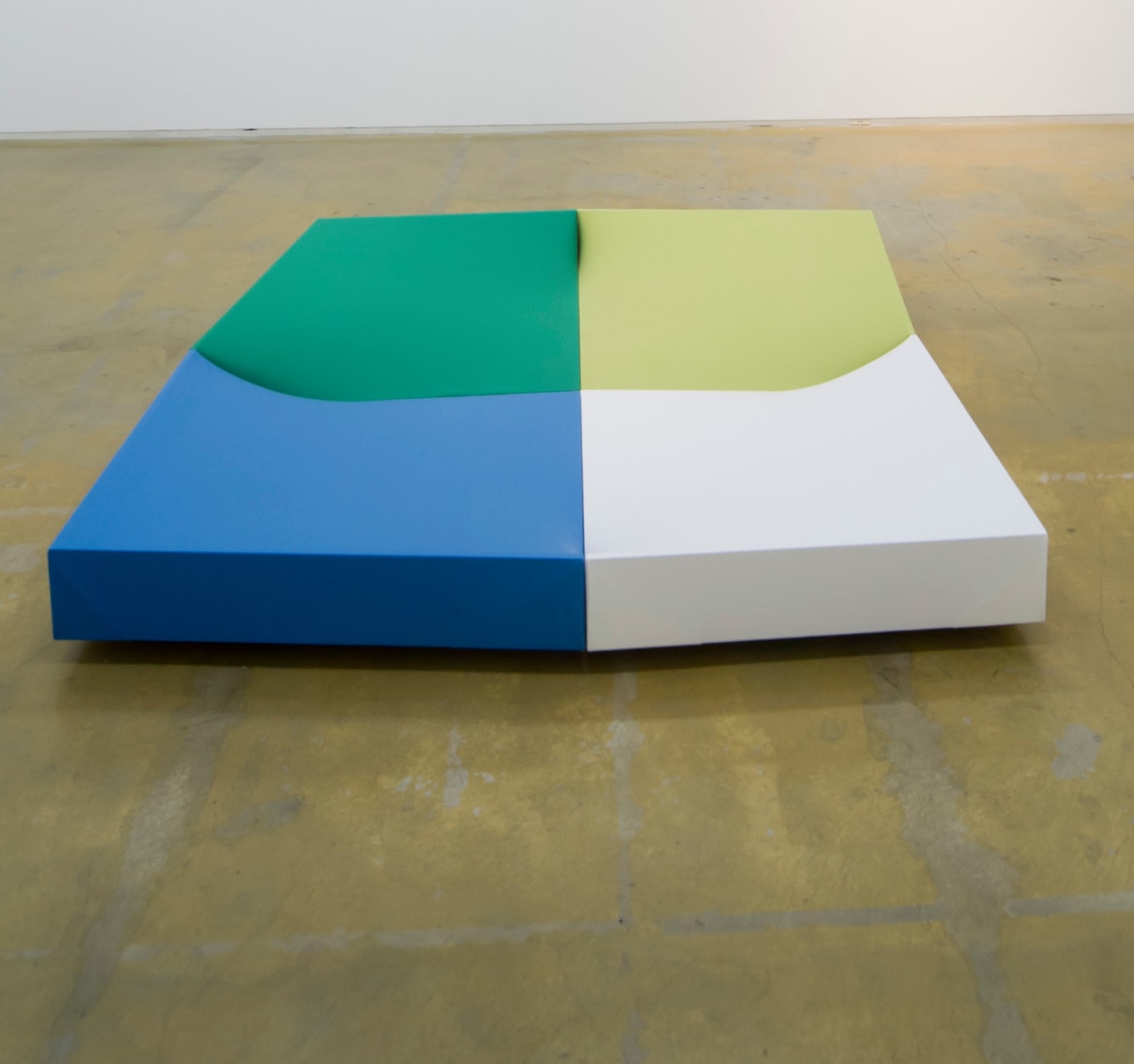 Nobuko Watanabe , Four Colors in the four forms Blue and Green and Oliver green and White, 2014